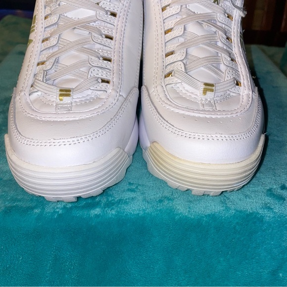 Fila Sneaker! - Picture 3 of 10